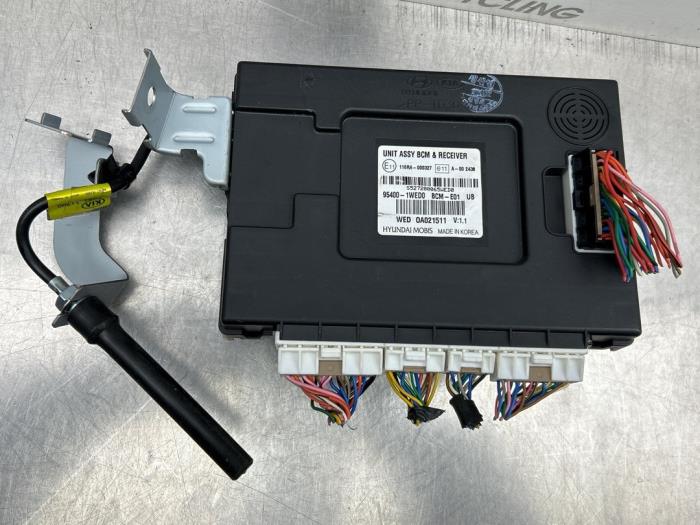 Używane Sterownik Body Control Kia Rio III (UB) 1.2 CVVT 16V Cena € 75,00 Procedura marży oferowane przez Gebr Opdam B.V.