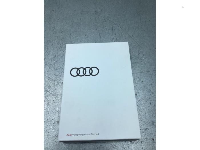 Używane Instrukcja Audi Q6 e-tron (GFB) Performance 100 kWh Cena € 45,00 Procedura marży oferowane przez Gebr Opdam B.V.