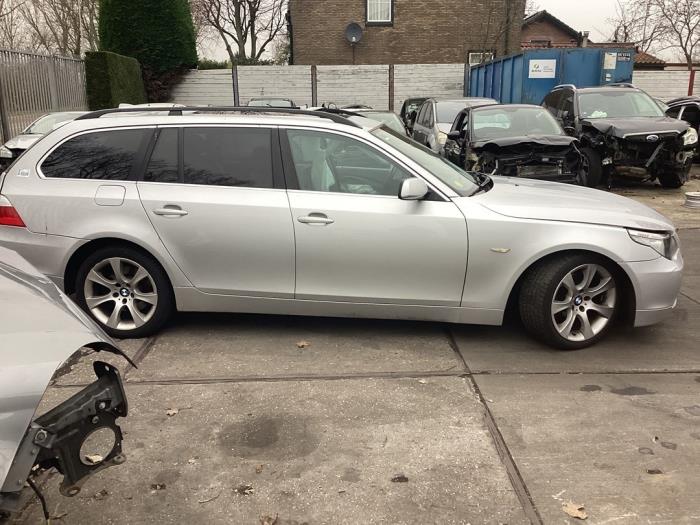 Używane Próg prawy BMW 5 serie Touring (E61) 525i 24V Cena na żądanie oferowane przez Gebr Opdam B.V.