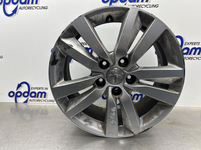 Używane Obrecz Peugeot 308 SW (L4/L9/LC/LJ/LR) 1.6 BlueHDi 120 Cena € 90,00 Procedura marży oferowane przez Gebr Opdam B.V.