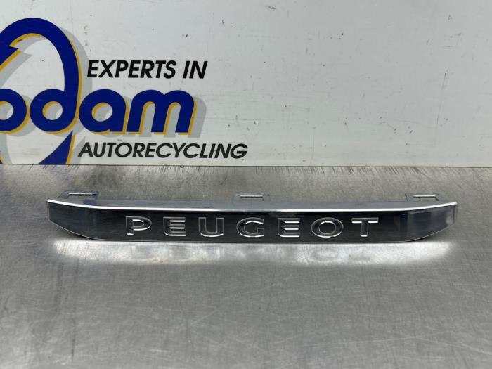Gebrauchte Emblem Peugeot 108 1.2 VTi 12V Preis € 40,00 Margenregelung angeboten von Gebr Opdam B.V.