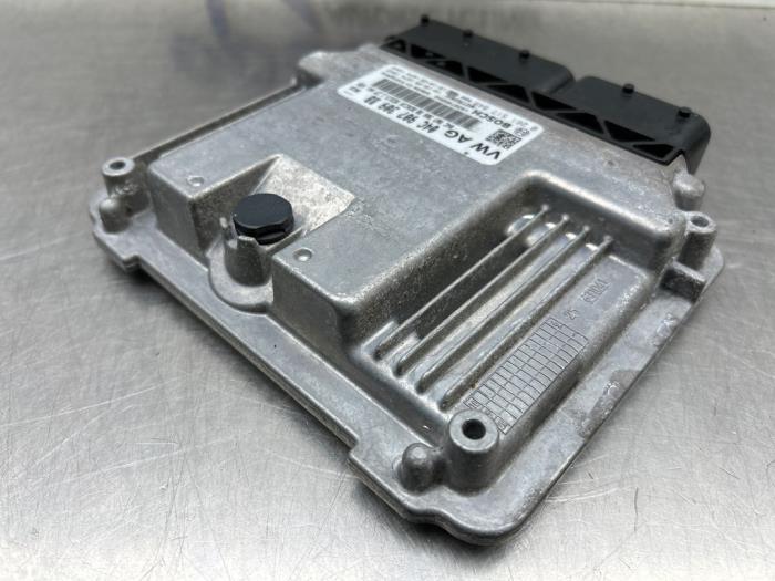 Engine management computer from a Seat Ibiza V (KJB) 1.0 TSI 12V 2019