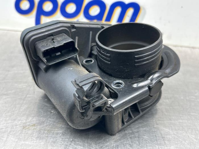 Usagé Boitier papillon Peugeot 307 SW (3H) 1.6 16V Prix € 75,00 Règlement à la marge proposé par Gebr Opdam B.V.