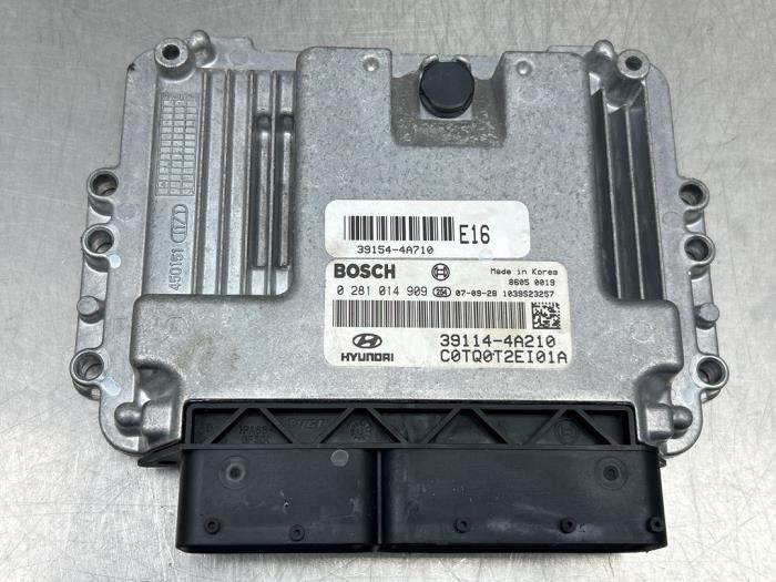 Used Engine management computer Hyundai H-300 2.5 CRDi Price € 200,00 Margin scheme offered by Gebr Opdam B.V.