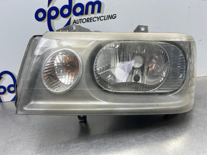 Używane Reflektor lewy Fiat Scudo (220Z) 1.9 D LWB Cena € 30,00 Procedura marży oferowane przez Gebr Opdam B.V.