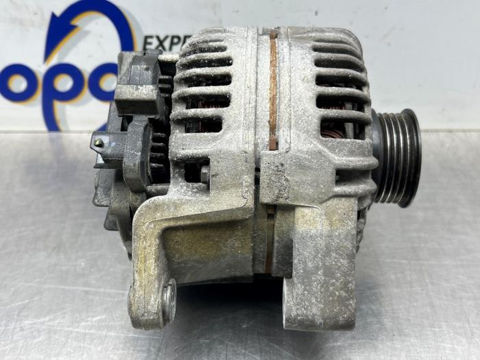 Begagnade Dynamo Opel Corsa D 1.2 16V LPG Pris € 50,00 Marginaltabell erbjuds av Gebr Opdam B.V.