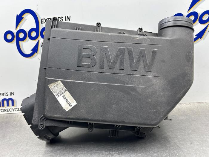 Gebrauchte Luftfiltergehäuse BMW 5 serie (F10) 535i xDrive 24V TwinPower Turbo Preis € 99,00 Margenregelung angeboten von Gebr Opdam B.V.