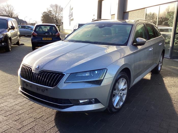 Used Gearbox Skoda Superb Combi (3V5) 1.6 TDI Price € 1.750,00 Margin scheme offered by Gebr Opdam B.V.