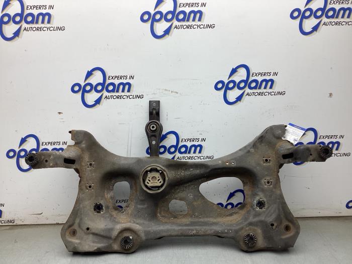Used Subframe Volkswagen Golf VII (AUA) 1.6 TDI BlueMotion 16V Price € 100,00 Margin scheme offered by Gebr Opdam B.V.
