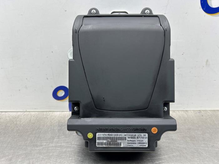 Gebrauchte Frontscheibenanzeige Peugeot 3008 I (0U/HU) 1.6 VTI 16V Preis € 200,00 Margenregelung angeboten von Gebr Opdam B.V.