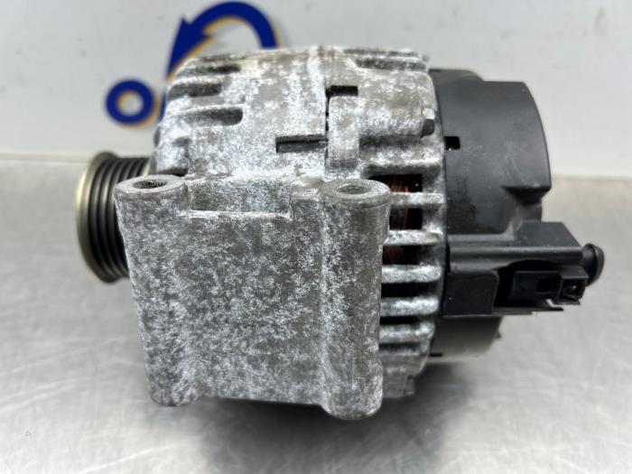 Begagnade Dynamo Audi A4 Cabrio (B7) 2.0 TFSI 20V Pris € 75,00 Marginaltabell erbjuds av Gebr Opdam B.V.