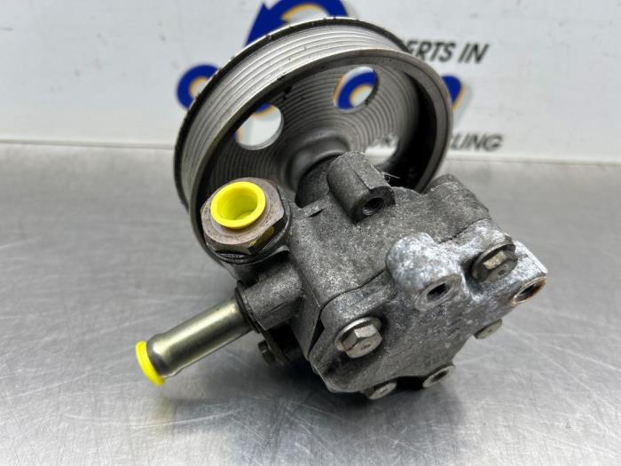 Usagé Pompe direction assistée Audi A4 Cabrio (B7) 2.0 TFSI 20V Prix € 70,00 Règlement à la marge proposé par Gebr Opdam B.V.