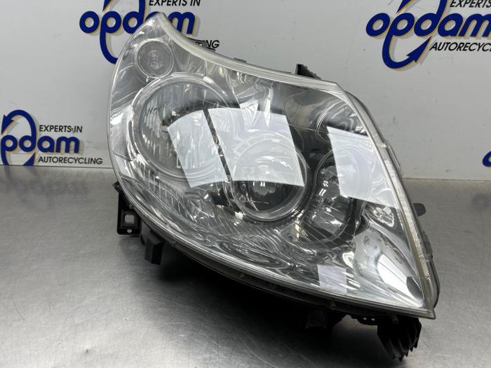 Używane Reflektor prawy Citroen Jumper (U9) 3.0 HDi 180 Euro 5 Cena € 100,00 Procedura marży oferowane przez Gebr Opdam B.V.