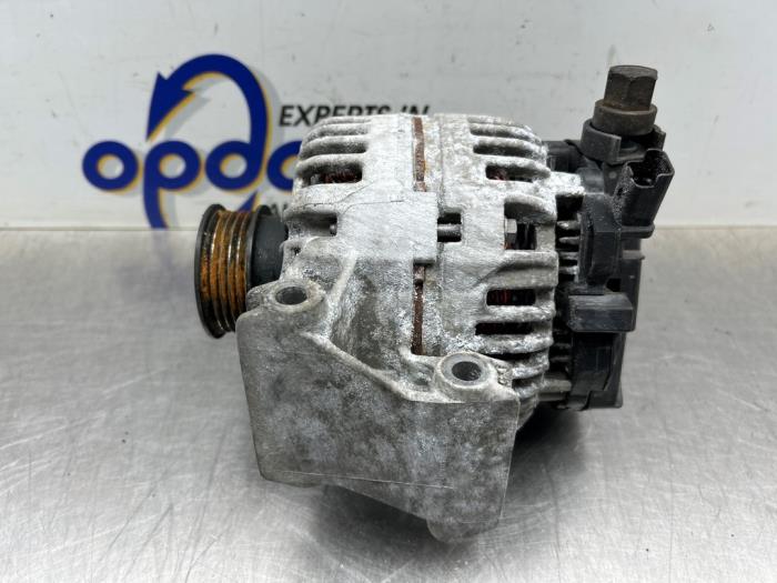 Begagnade Dynamo Opel Zafira (M75) 2.2 16V Direct Ecotec Pris € 60,00 Marginaltabell erbjuds av Gebr Opdam B.V.