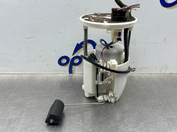 Gebrauchte Benzinpumpe Suzuki Swift (ZA/ZC/ZD1/2/3/9) 1.3 VVT 16V Preis € 40,00 Margenregelung angeboten von Gebr Opdam B.V.