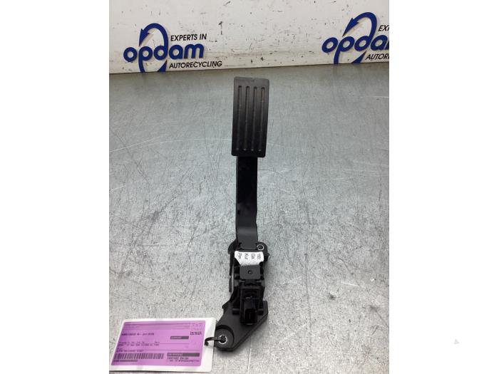 Begagnade Gaspedalsensor Ford Focus 4 Wagon 1.0 Ti-VCT EcoBoost 12V 125 Pris € 50,00 Marginaltabell erbjuds av Gebr Opdam B.V.