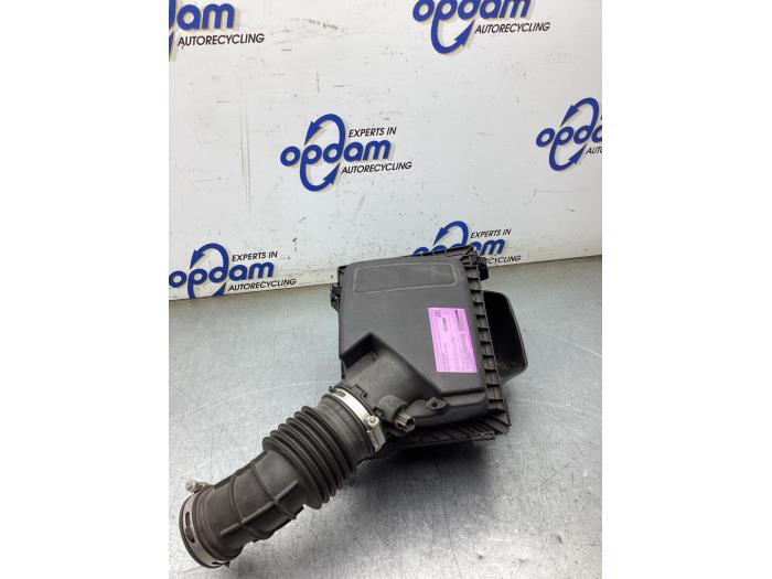 Begagnade Luftfilterhus Ford Focus 4 Wagon 1.0 Ti-VCT EcoBoost 12V 125 Pris € 50,00 Marginaltabell erbjuds av Gebr Opdam B.V.