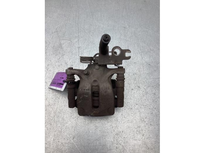 Gebrauchte Bremszange rechts hinten Volkswagen Caddy IV 2.0 TDI 75 Preis € 60,00 Margenregelung angeboten von Gebr Opdam B.V.