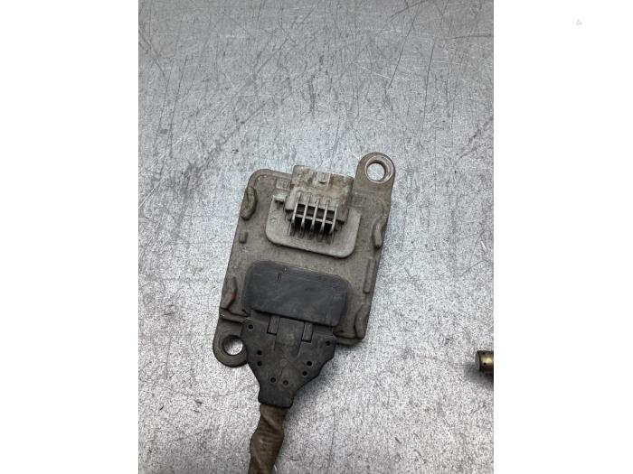 Lambda probe from a Renault Master III (FV) 2.3 dCi 125 16V FWD 2017