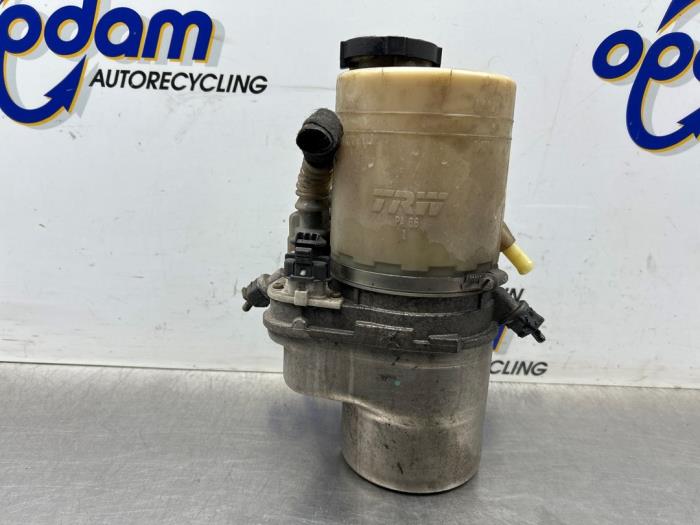 Usagé Pompe de direction Opel Vectra C GTS 3.2 V6 24V Prix € 124,00 Règlement à la marge proposé par Gebr Opdam B.V.