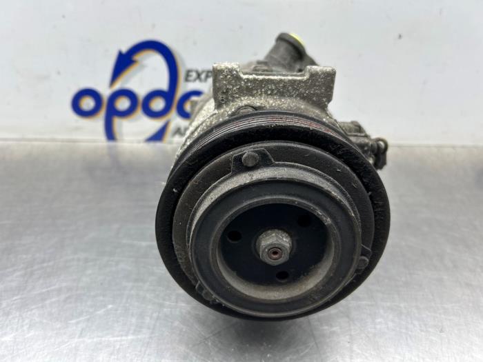 Usagé Pompe clim Saab 9-3 II (YS3F) 2.0T 16V Prix € 75,00 Règlement à la marge proposé par Gebr Opdam B.V.