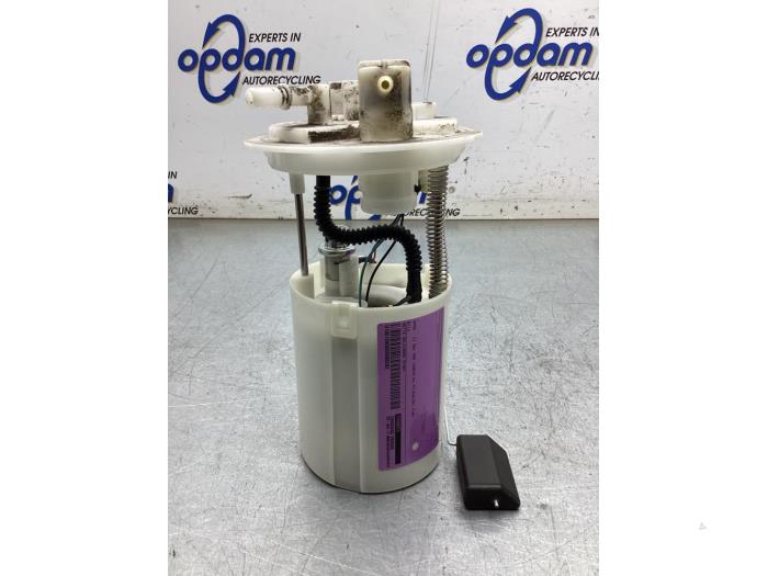 Gebrauchte Benzinpumpe Mitsubishi Space Star (A0) 1.0 12V Preis € 50,00 Margenregelung angeboten von Gebr Opdam B.V.