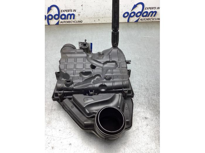 Gebrauchte Luftfiltergehäuse Volkswagen Polo V (6R) 1.0 TSI 12V BlueMotion Preis € 50,00 Margenregelung angeboten von Gebr Opdam B.V.