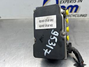 ABS-pump från en Volkswagen Polo IV (9N1/2/3) 1.2 12V 2006