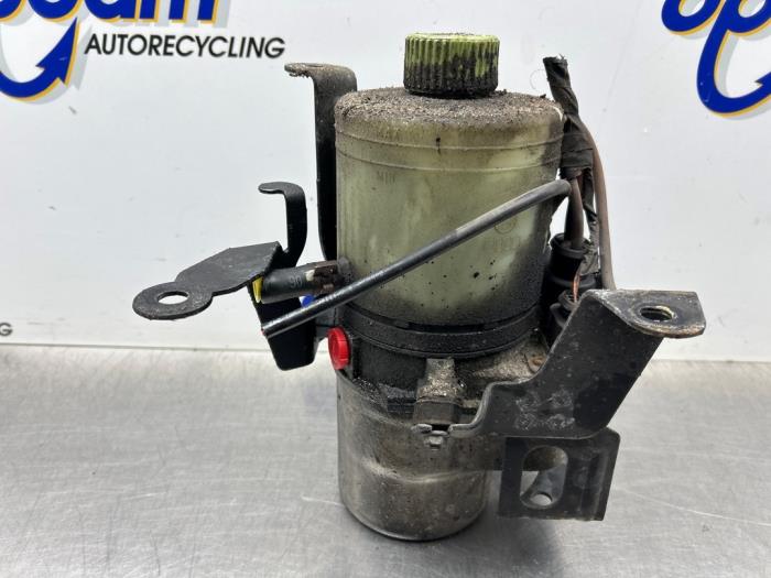 Gebrauchte Lenkkraftverstärker Pumpe Seat Ibiza III (6L1) 1.6 16V Preis € 99,00 Margenregelung angeboten von Gebr Opdam B.V.