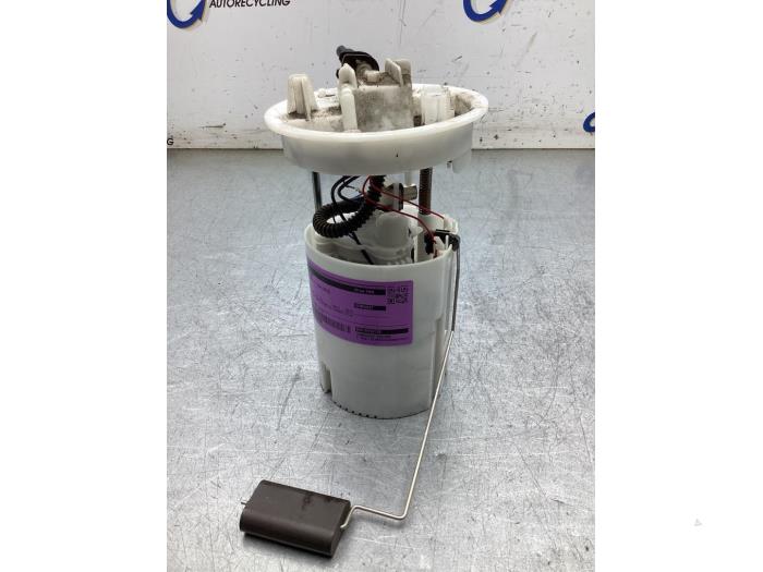 Begagnade Bensinpump Ford Focus 3 1.0 Ti-VCT EcoBoost 12V 100 Pris € 50,00 Marginaltabell erbjuds av Gebr Opdam B.V.
