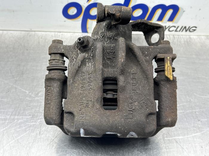 Gebrauchte Bremszange links hinten Opel Vivaro 2.5 DTI 16V Preis € 35,00 Margenregelung angeboten von Gebr Opdam B.V.