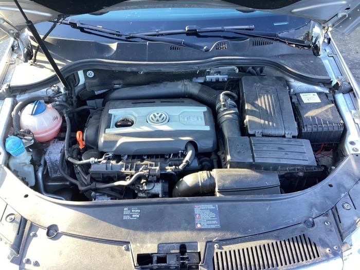 Begagnade ABS-pump Volkswagen Passat Variant (3C5) 1.8 TSI 16V Pris på förfrågan erbjuds av Gebr Opdam B.V.