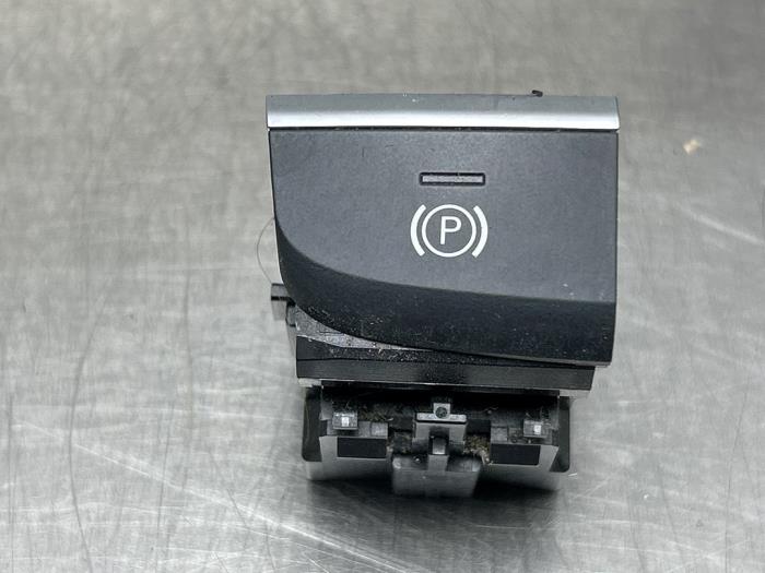Gebrauchte Handbremse Schalter Audi A3 Sportback (8VA/8VF) 1.4 TFSI 16V Preis € 25,00 Margenregelung angeboten von Gebr Opdam B.V.