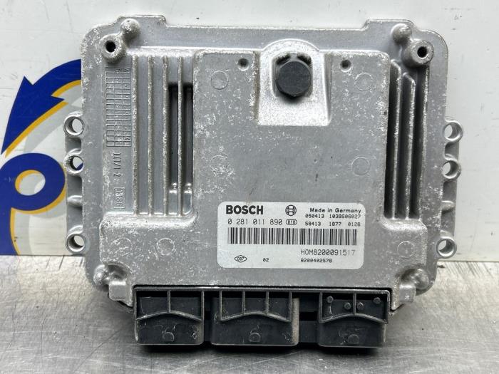 Used Engine management computer Opel Vivaro 2.5 DTI 16V Price € 125,00 Margin scheme offered by Gebr Opdam B.V.