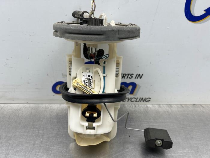 Gebrauchte Benzinpumpe BMW 3 serie (E46/4) 316i 16V Preis € 65,00 Margenregelung angeboten von Gebr Opdam B.V.