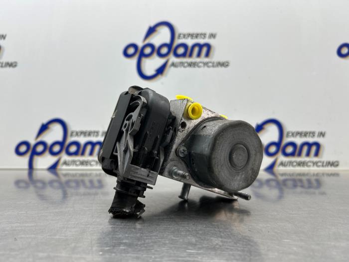 Begagnade ABS-pump Fiat Panda (312) 0.9 TwinAir 65 Pris € 100,00 Marginaltabell erbjuds av Gebr Opdam B.V.