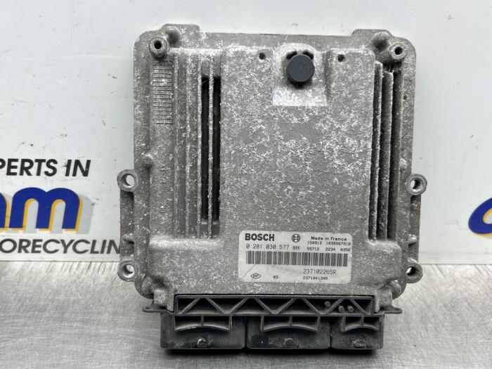 Used Engine management computer Renault Master III (MA/MB/MC/MD/MH/MF/MG/MH) 2.3 dCi 16V Price € 200,00 Margin scheme offered by Gebr Opdam B.V.
