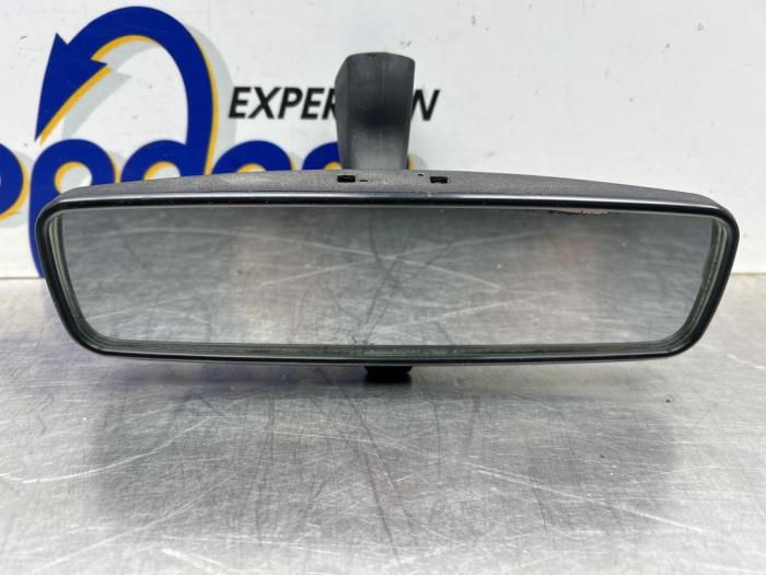 Usados Retrovisor interior Citroen Jumpy (G9) 2.0 HDI 120 16V Precio € 20,00 Norma de margen ofrecido por Gebr Opdam B.V.