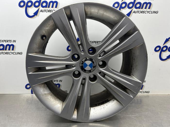 Używane Obrecz BMW 3 serie (F30) 320i 2.0 16V Cena € 90,00 Procedura marży oferowane przez Gebr Opdam B.V.