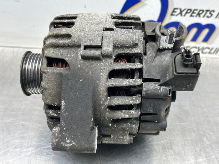Begagnade Dynamo Ford Fiesta 6 (JA8) 1.4 16V Pris € 50,00 Marginaltabell erbjuds av Gebr Opdam B.V.