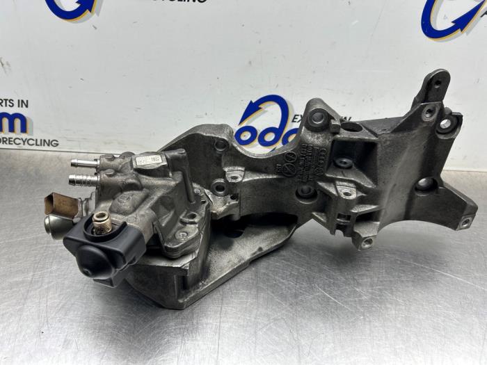 Begagnade Dieselpump Volkswagen Polo V (6R) 1.2 TDI 12V BlueMotion Pris € 222,00 Marginaltabell erbjuds av Gebr Opdam B.V.