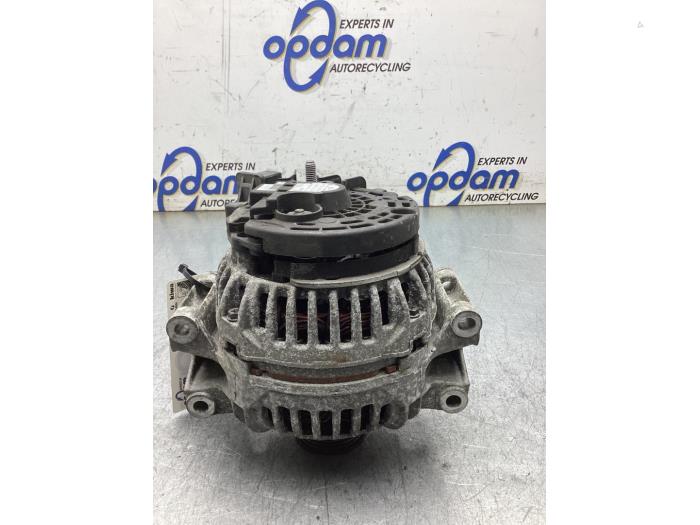 Begagnade Dynamo Mercedes C (W204) 3.0 C-280 V6 24V Pris € 150,00 Marginaltabell erbjuds av Gebr Opdam B.V.
