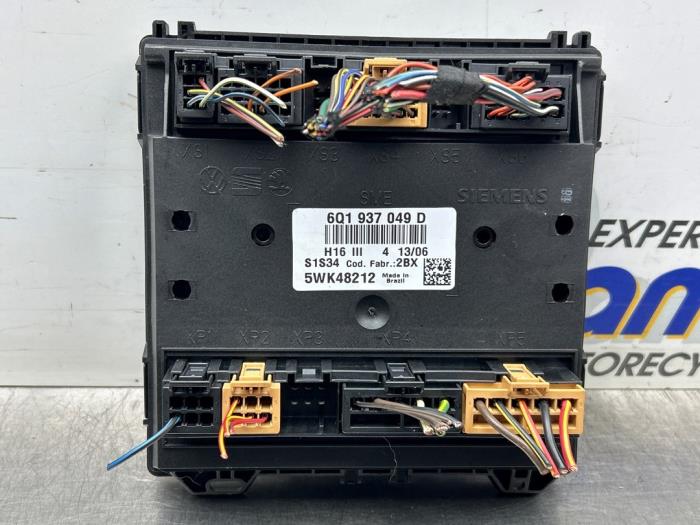 Used Body control computer Volkswagen Fox (5Z) 1.4 16V Price € 45,00 Margin scheme offered by Gebr Opdam B.V.