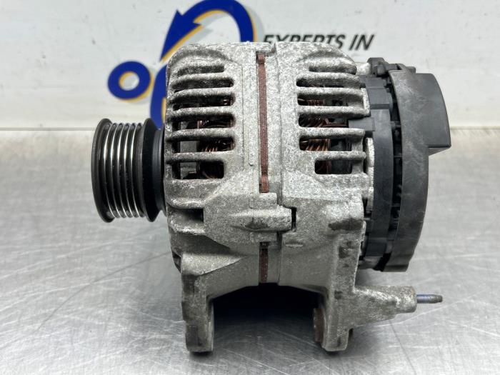 Begagnade Dynamo Volkswagen Golf IV (1J1) 1.6 16V Pris € 44,00 Marginaltabell erbjuds av Gebr Opdam B.V.