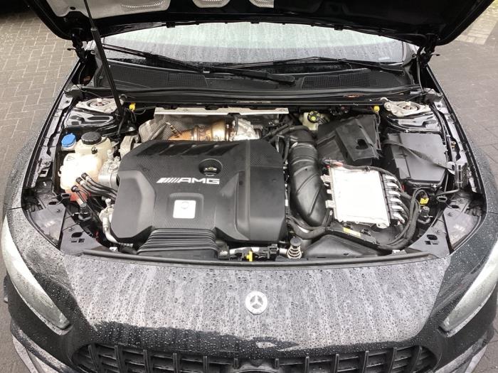 Używane Silnik Mercedes A-Klasse AMG (177.0) 2.0 A-45 S AMG Turbo 16V 4Matic+ Cena € 8.500,00 Procedura marży oferowane przez Gebr Opdam B.V.