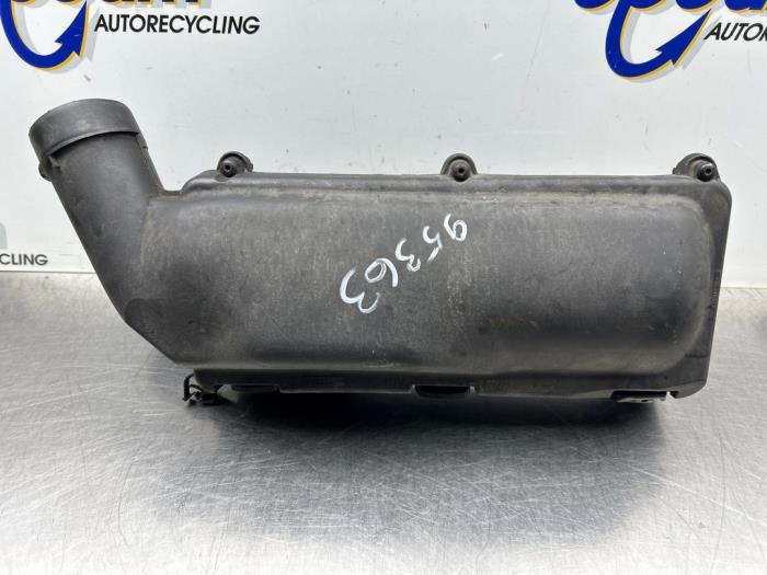 Begagnade Luftfilterhus Citroen C4 Grand Picasso (UA) 1.6 16V THP Sensodrive,GT THP Pris € 40,00 Marginaltabell erbjuds av Gebr Opdam B.V.
