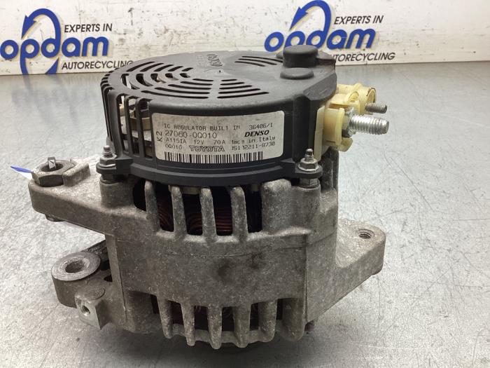 Begagnade Dynamo Toyota Aygo (B10) 1.0 12V VVT-i Pris € 50,00 Marginaltabell erbjuds av Gebr Opdam B.V.