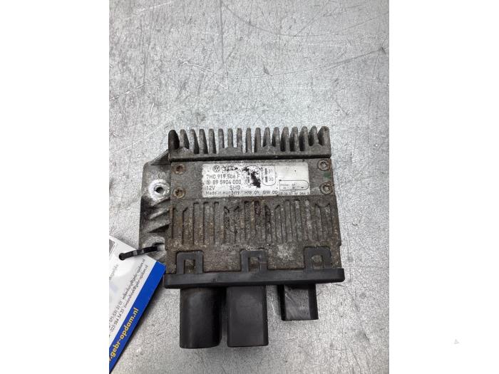 Usagé Ordinateur refroidisseur Volkswagen Transporter T5 2.5 TDi PF Prix € 30,00 Règlement à la marge proposé par Gebr Opdam B.V.