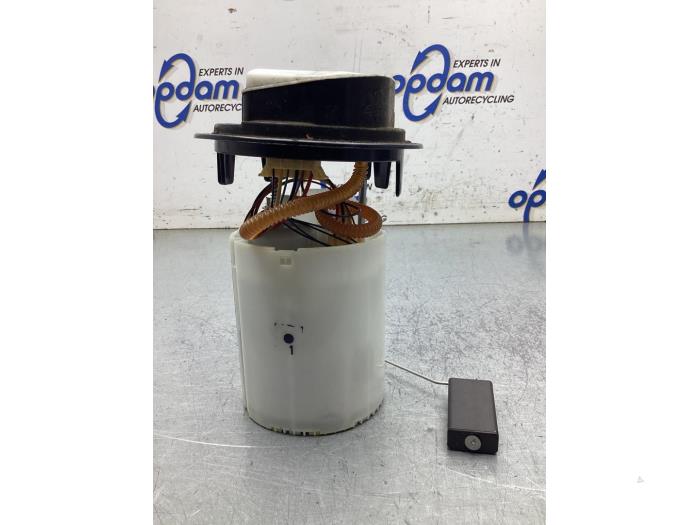 Usagé Pompe essence Opel Crossland (X) 1.2 Turbo 12V Prix € 125,00 Règlement à la marge proposé par Gebr Opdam B.V.