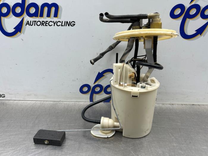Begagnade Bensinpump Saab 9-3 I (YS3D) 2.0t 16V Ecopower Pris € 75,00 Marginaltabell erbjuds av Gebr Opdam B.V.